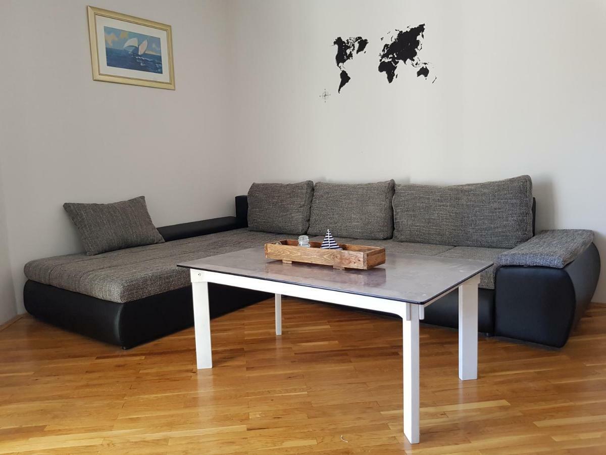 Apartment Doris Кострена Экстерьер фото
